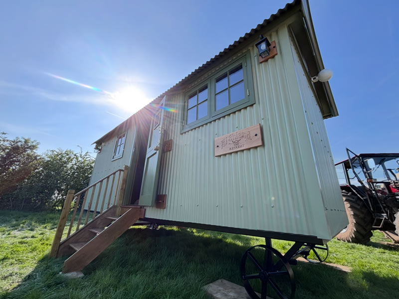 16ft x 8ft Shepherds Hut - The Cozy - Luxury Shepherds Hut for sale