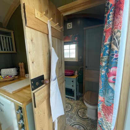 Bespoke Shepherds Hut to buy - Babooshka - 18ft x 8ft - Bathroom