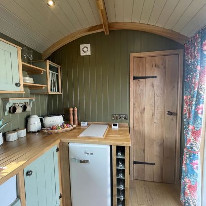 Bespoke Shepherds Hut to buy - Babooshka - 18ft x 8ft - Kitchen