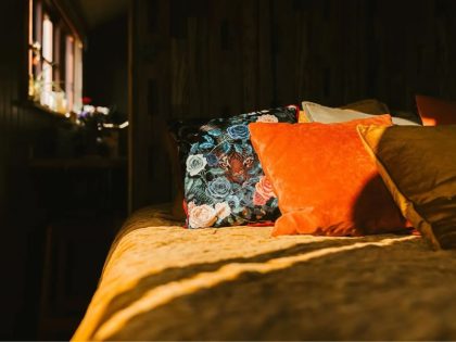 Bespoke Shepherd Huts for Sale by Lincolnshire Shepherd Huts Ltd - Badgers Sett - Bedroom