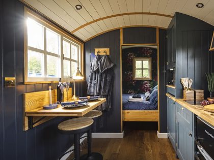 Bespoke Shepherds Hut to Buy - Church House - 18ft x 8ft - Dinning