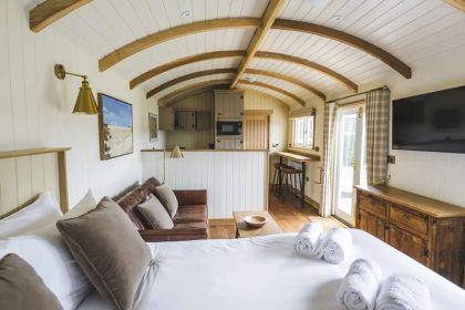 Bespoke Shepherds Hut to Buy - Holkham - 18ft x 8ft - Bedroom