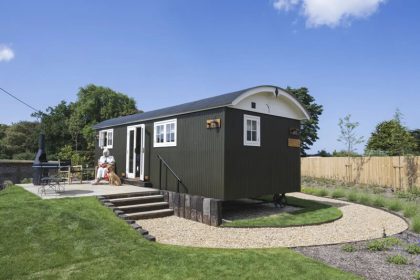 Bespoke Shepherds Hut to Buy - Holkham - 18ft x 8ft - Outside Finishes